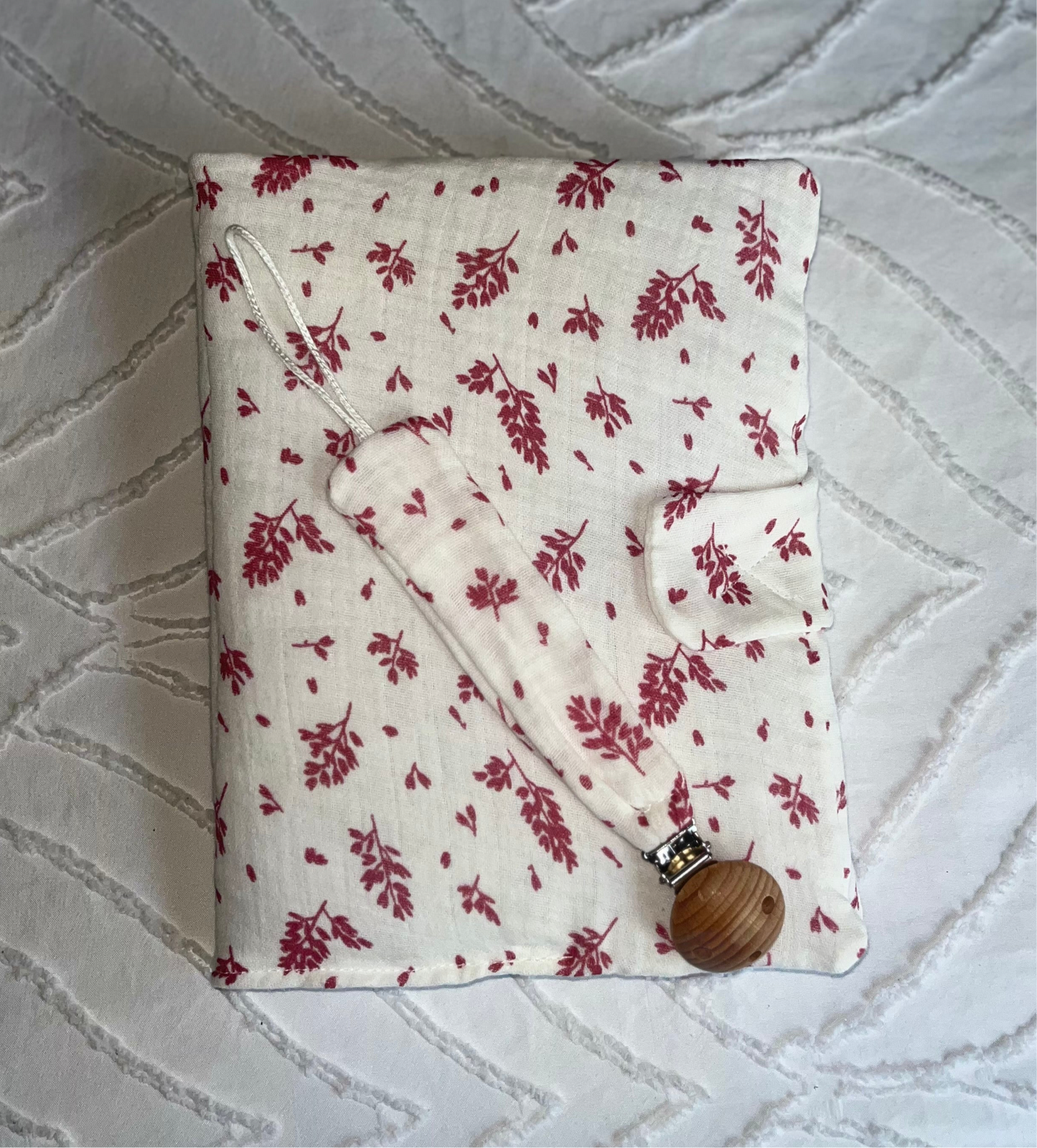 Protège carnet /attache tétine