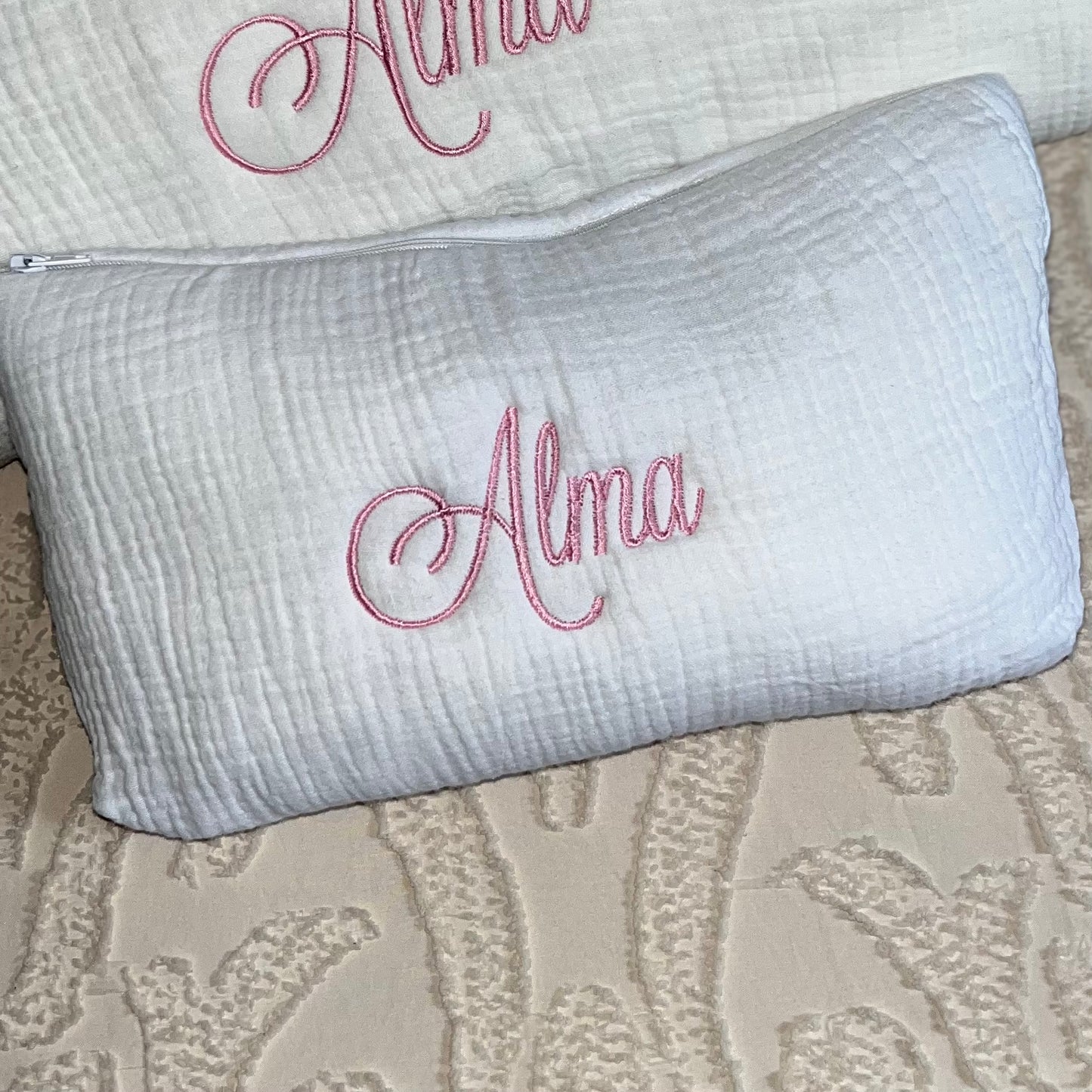 Trousse de toilettes brodé et personnalisé