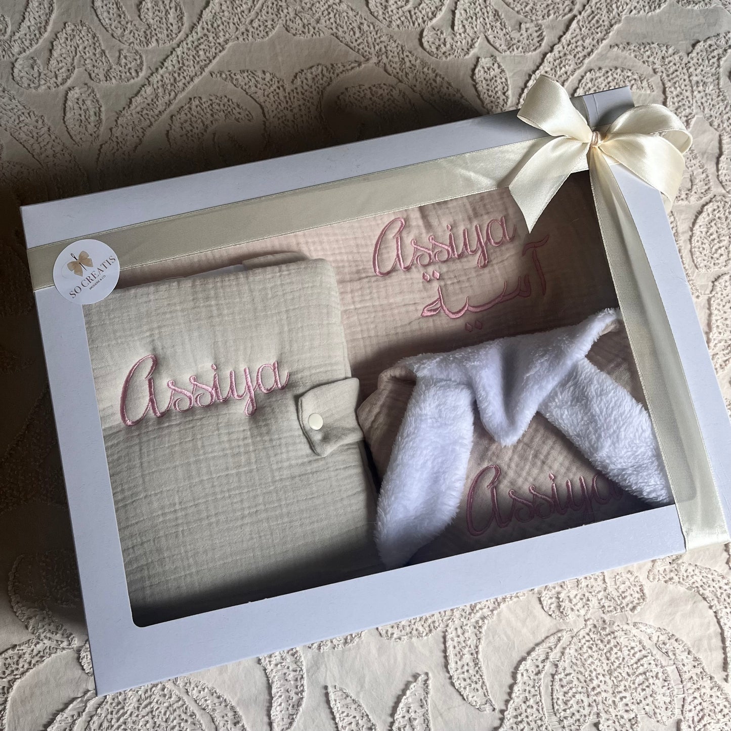 Coffret essentiel brodé